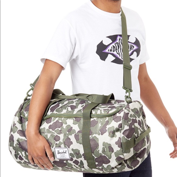 herschel camo duffle bag